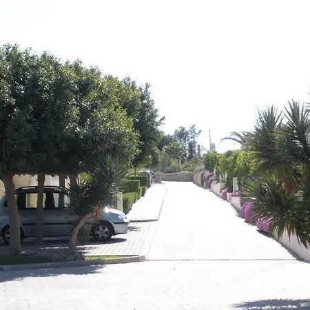 Do Castelo 阿尔布费拉