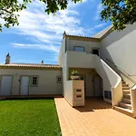 Do Castelo * Αλμπουφέιρα