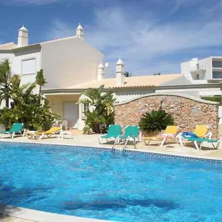 Do Castelo البوفيرا